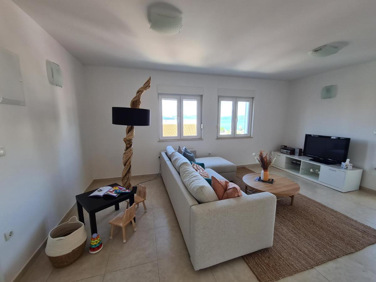 Modern Apartment Near The Sea-Mise Trogir Exterior photo