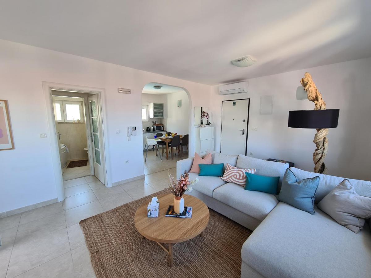Modern Apartment Near The Sea-Mise Trogir Exterior photo
